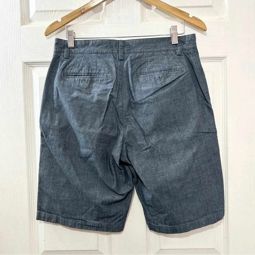 Banana Republic Men's Chambray Flat-Front Shorts Slate Blue Size 31
